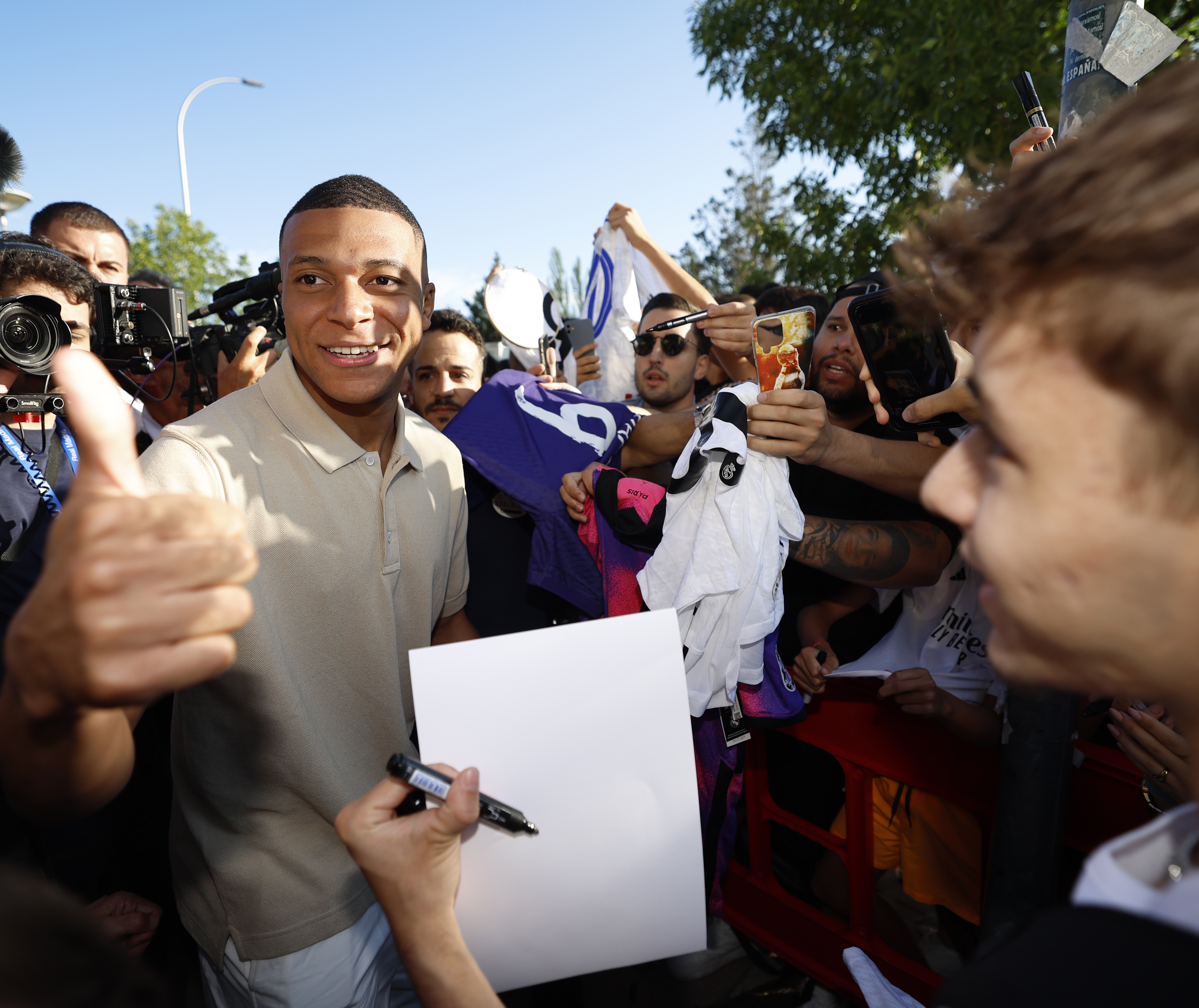 Mbappe is meeting Madrid fans for the first time